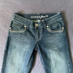 Women’s vintage/y2k bedazzled low-rise boot-cut Guess jeans size 28